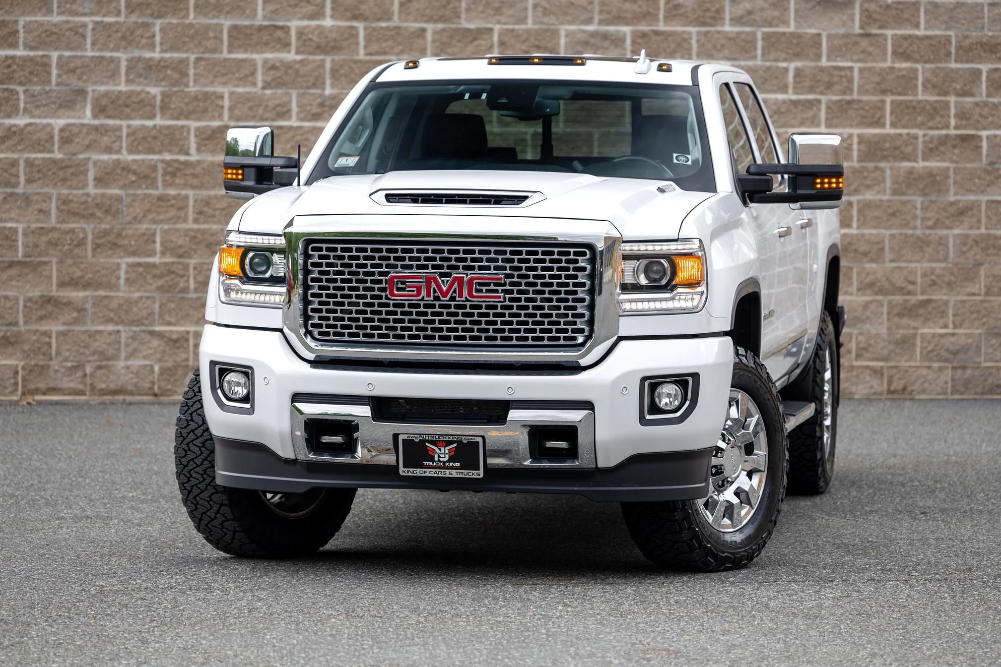 gmc sierra 2500 denali hd 2017 1GT12UEY4HF192410 image gmc sierra 2500 denali hd 2017 1GT12UEY4HF192410 image